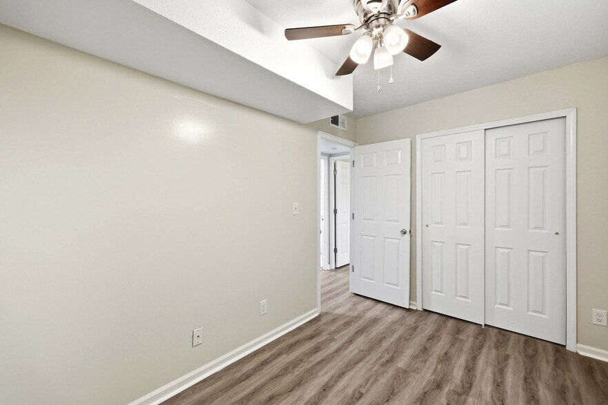 More Photos Of 2189 Baringer Ave, Louisville Apartments For Sale