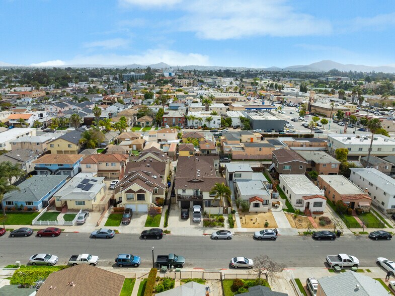 More Photos Of 4433-4437 Winona Ave, San Diego Apartments For Sale