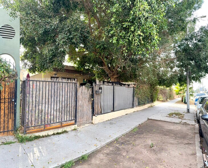 More Photos Of 6132 Romaine St, Los Angeles Land For Sale