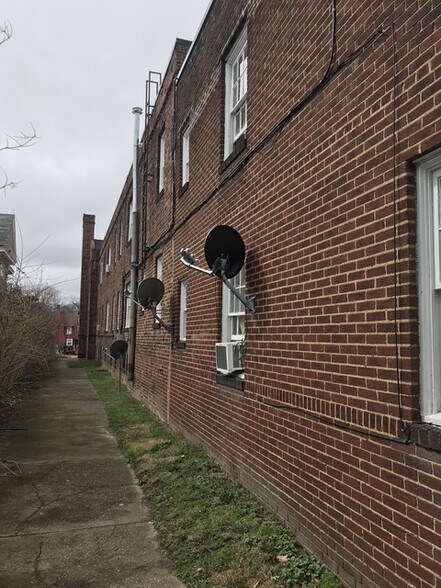 More Photos Of 1312 Cleveland Ave NW, Canton Apartments For Sale