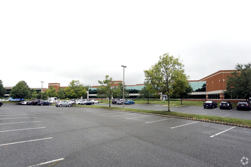 More Photos Of 6 Cedar Brook Dr, Cranbury Flex For Sale