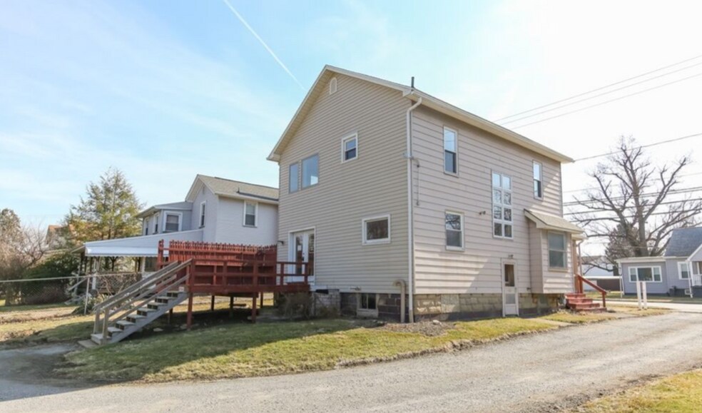 More Photos Of 11796 South Ave, North Lima Loft Creative Space For Sale