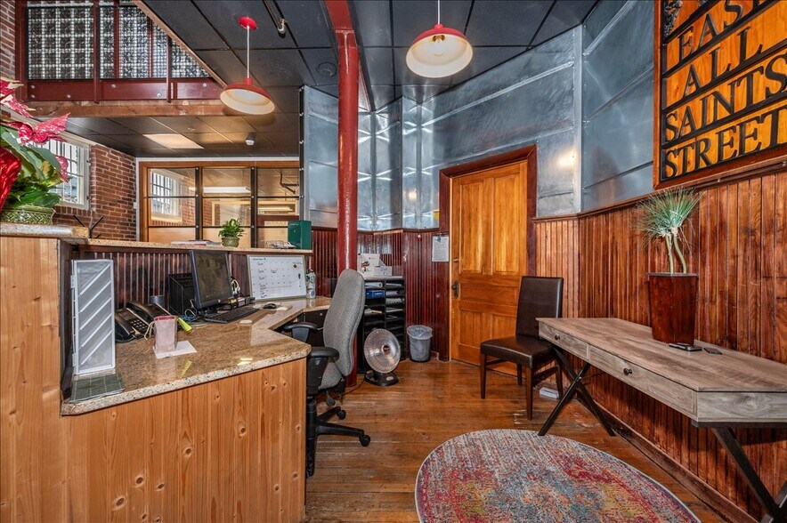 More Photos Of 47 E All Saints St, Frederick Loft Creative Space For Sale