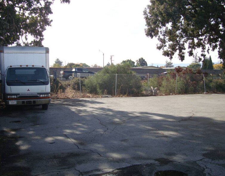 More Photos Of 3536 Haven Ave, Redwood City Warehouse For Lease