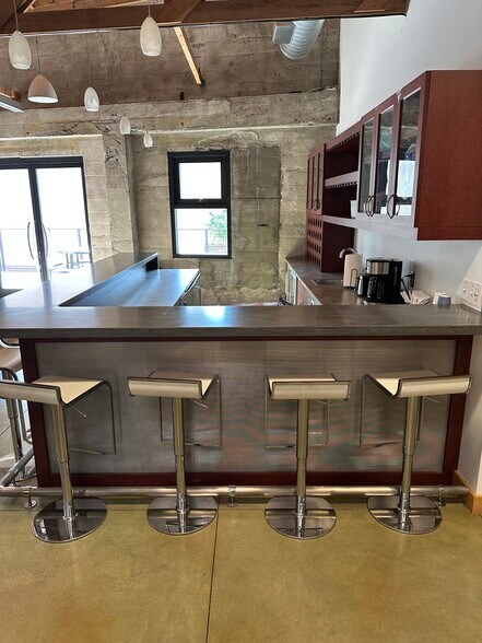 More Photos Of 505 S Market St, San Jose Loft Creative Space For Lease