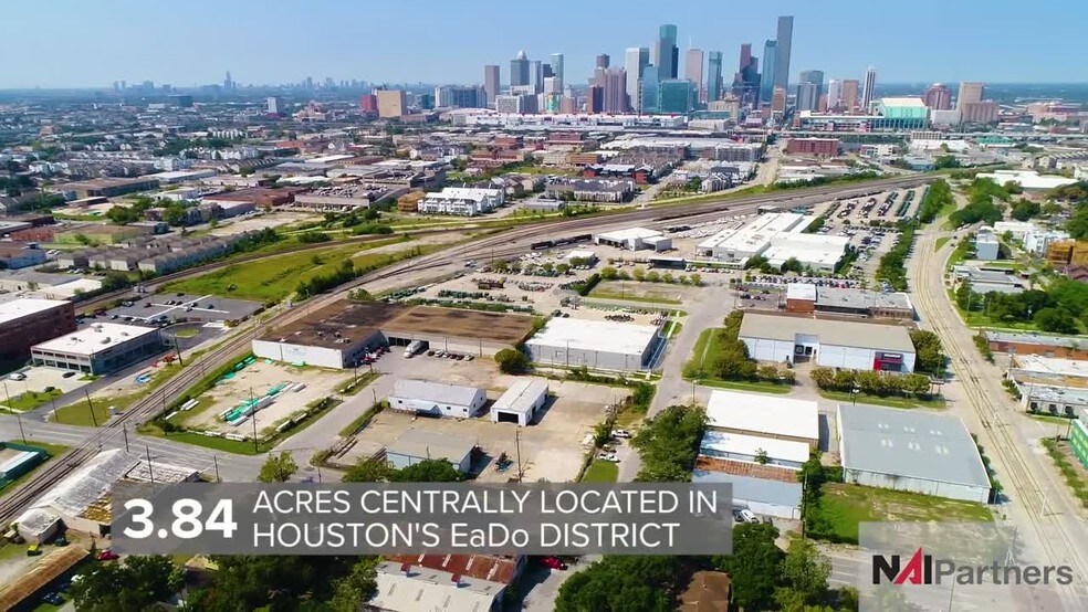 Primary Photo Of 3300 Capitol St, Houston Warehouse For Sale