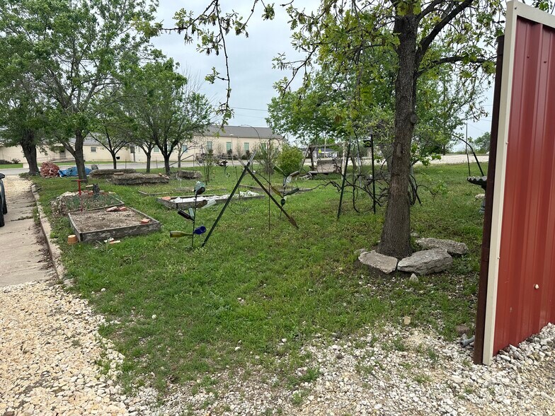 More Photos Of 18 S Alvin Ailey St, Rogers Freestanding For Sale