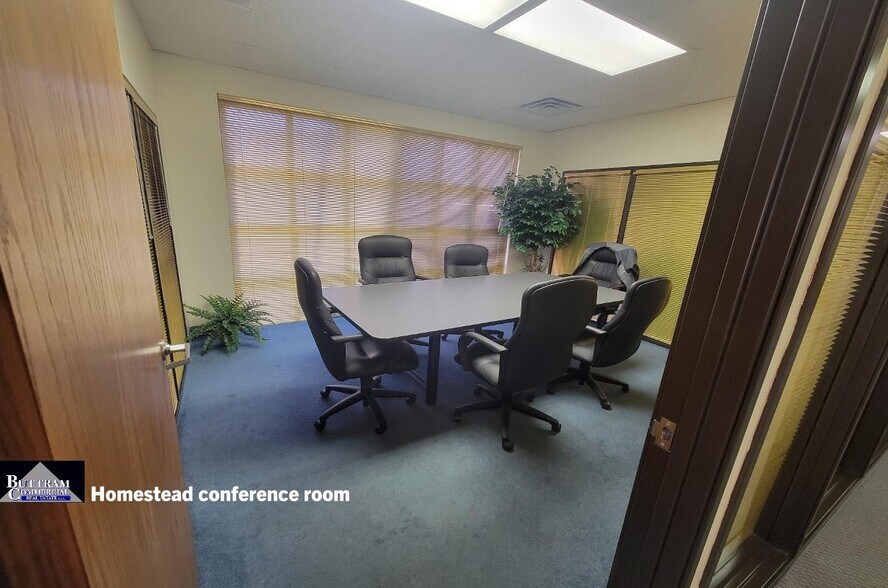 More Photos Of 2660 E 32nd St, Joplin Office Residential For Sale