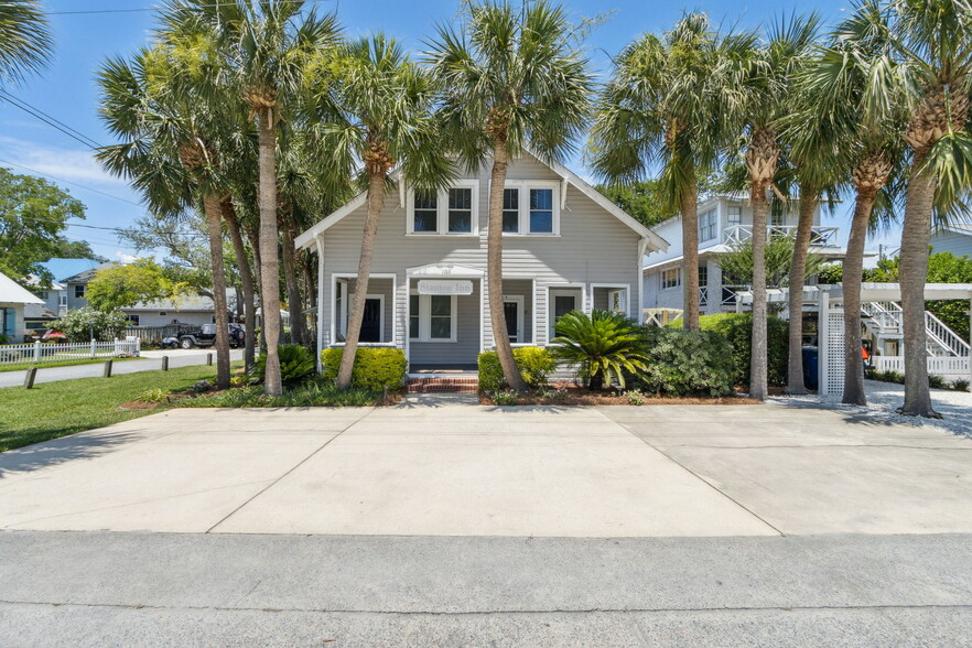 Primary Photo Of 1103 Ocean Blvd, Saint Simons Island Apartments For Sale