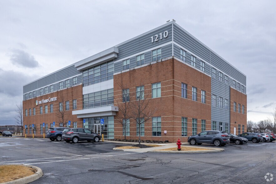 Primary Photo Of 1210 Gemini Pl, Columbus Medical For Lease