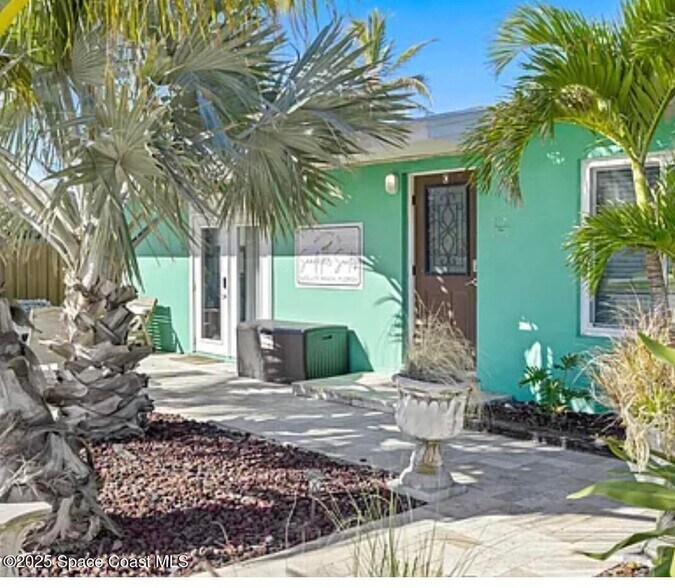 More Photos Of 105 NE 3rd St, Satellite Beach Apartments For Sale