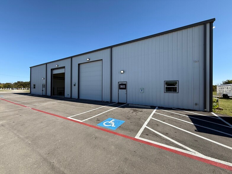 Primary Photo Of 6875 Jackson Rd, Krum Warehouse For Lease