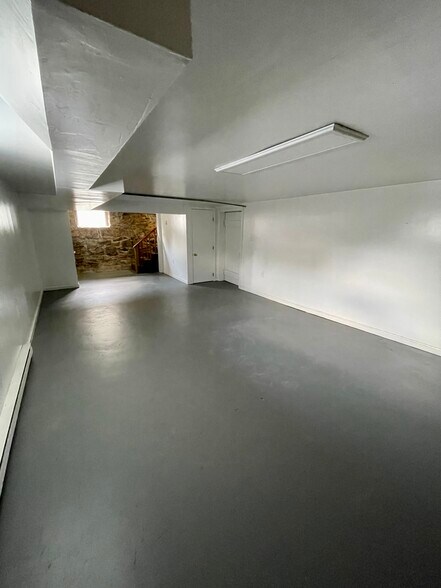 More Photos Of 506 E Liberty St, Charles Town Apartments For Sale