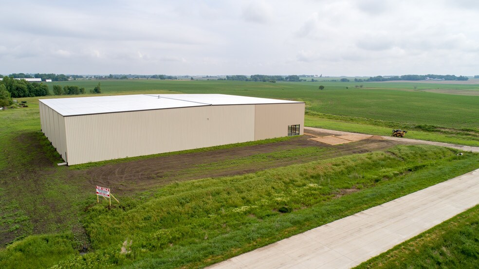 Primary Photo Of 540 5th St, Spirit Lake Warehouse For Sale