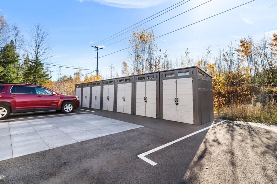 More Photos Of 13575 Rue Du Médoc, Mirabel Apartments For Sale