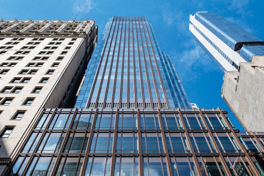 More Photos Of 107 Greenwich St, New York Office For Lease