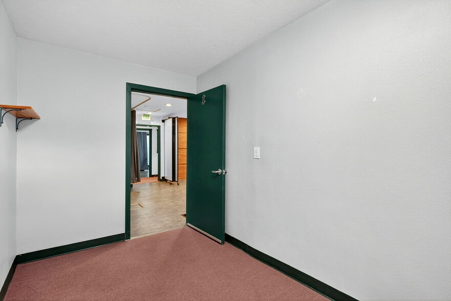 More Photos Of 5311-5315 N Vancouver Ave, Portland Medical For Sale