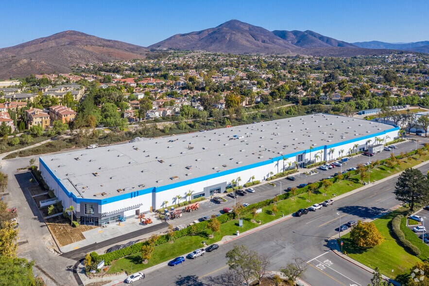 More Photos Of 2311 Boswell Rd, Chula Vista Warehouse For Lease