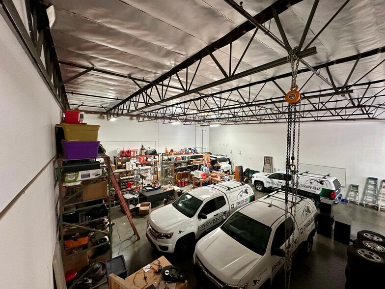 More Photos Of 1025 N Shepard St, Anaheim Warehouse For Sale