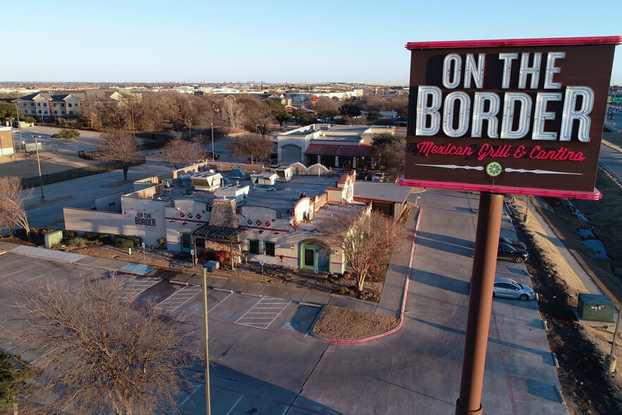 More Photos Of 1890 S Stemmons Fwy, Lewisville Restaurant For Lease