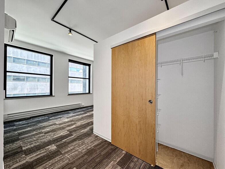 More Photos Of 405 6th Ave, Des Moines Apartments For Lease