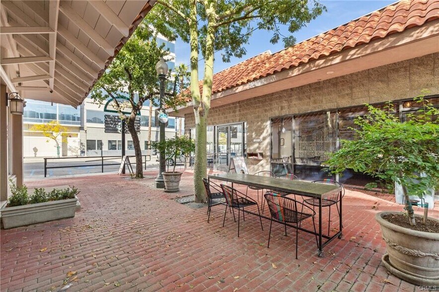 More Photos Of 459 W 4th St, San Bernardino Freestanding For Lease