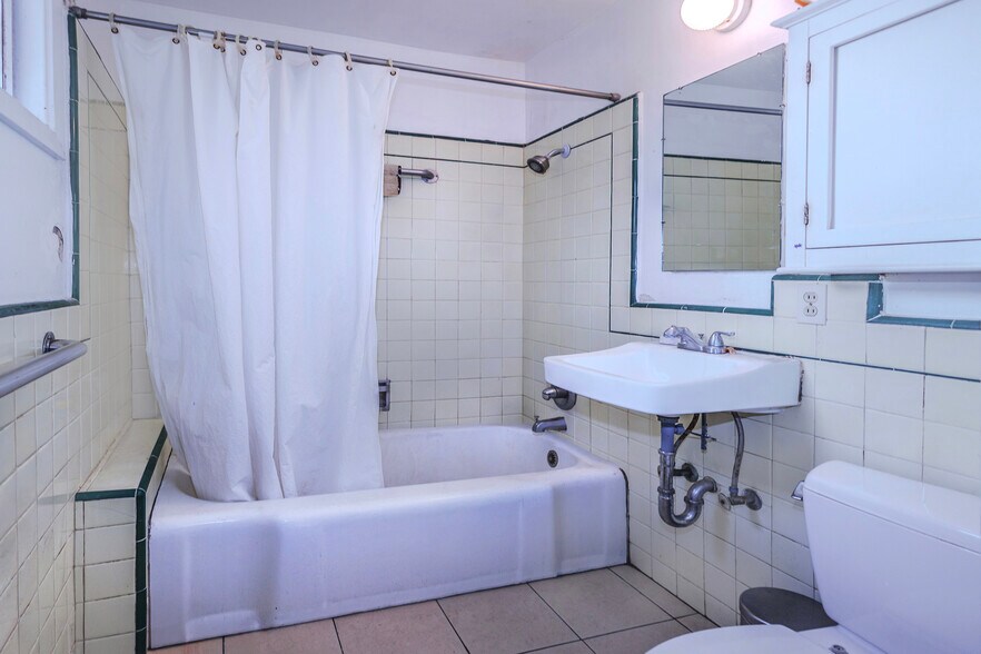 More Photos Of 725-731 Hillside blvd, Daly City Apartments For Sale