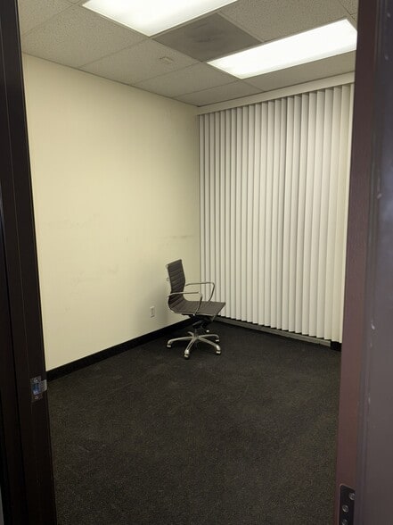 More Photos Of 4770 W University Ave, Las Vegas Warehouse For Sale