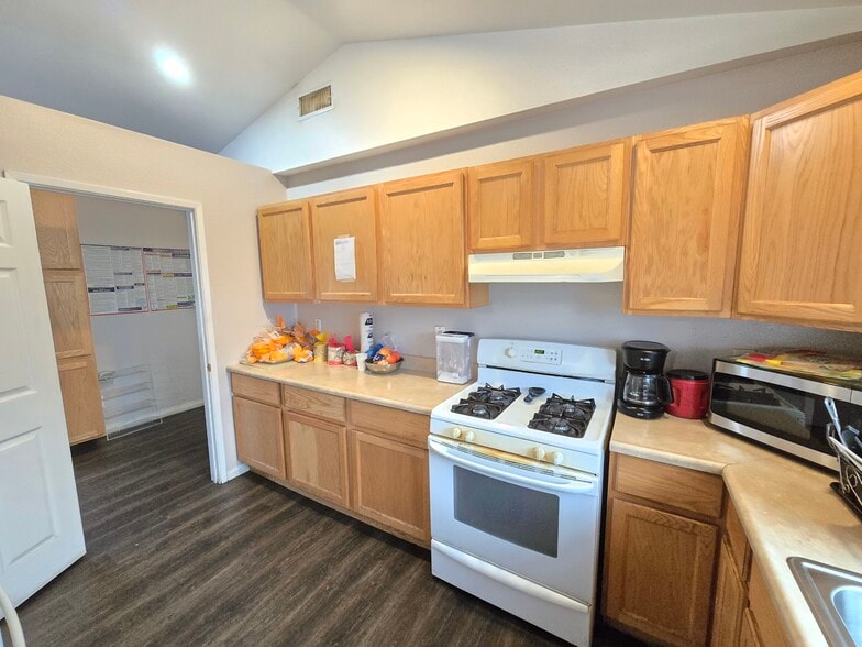 More Photos Of 6165 Linden Ave, Long Beach Assisted Living For Sale
