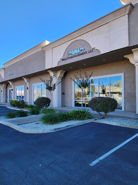 More Photos Of 2650 Larkspur Ln, Redding Office For Sale