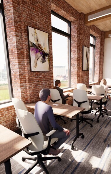 More Photos Of 2400 8th Ave, Altoona Office For Lease