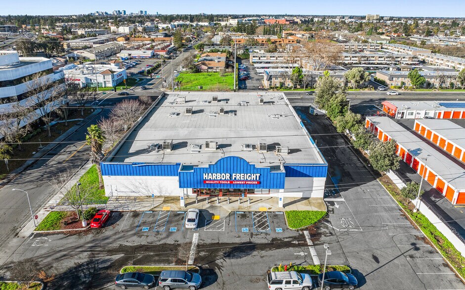 More Photos Of 1900 Howe Ave, Sacramento Freestanding For Sale