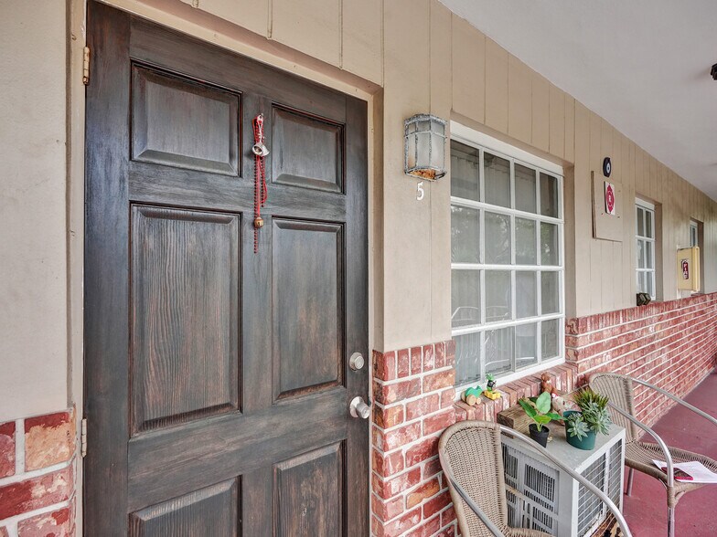 More Photos Of 1211 NE 23rd Ave, Pompano Beach Apartments For Sale