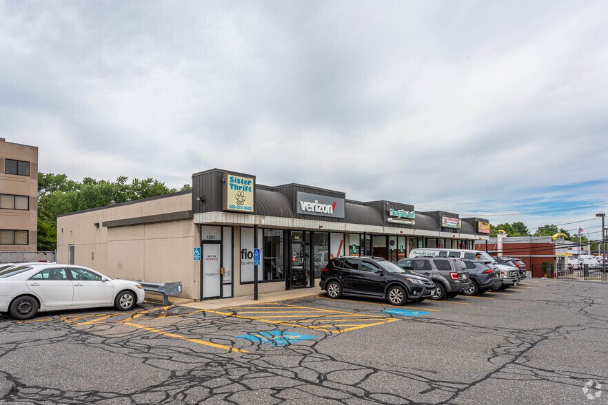 More Photos Of 1237-1249 Worcester Rd, Framingham Unknown For Lease