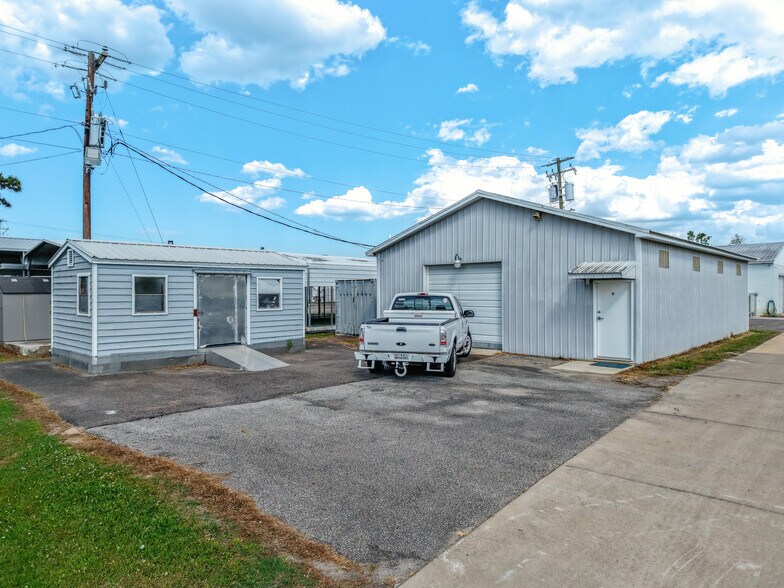 More Photos Of 115 Airport Entrance Rd, Summerville Service For Sale