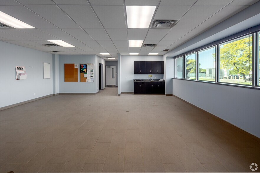More Photos Of 516 John St N, Aylmer Unknown For Lease