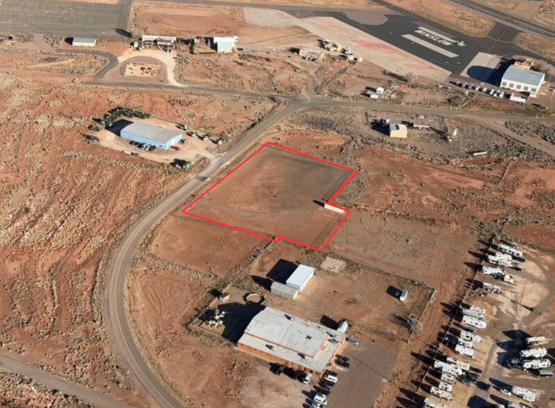 More Photos Of 816 Airport rd, Winslow Land For Lease