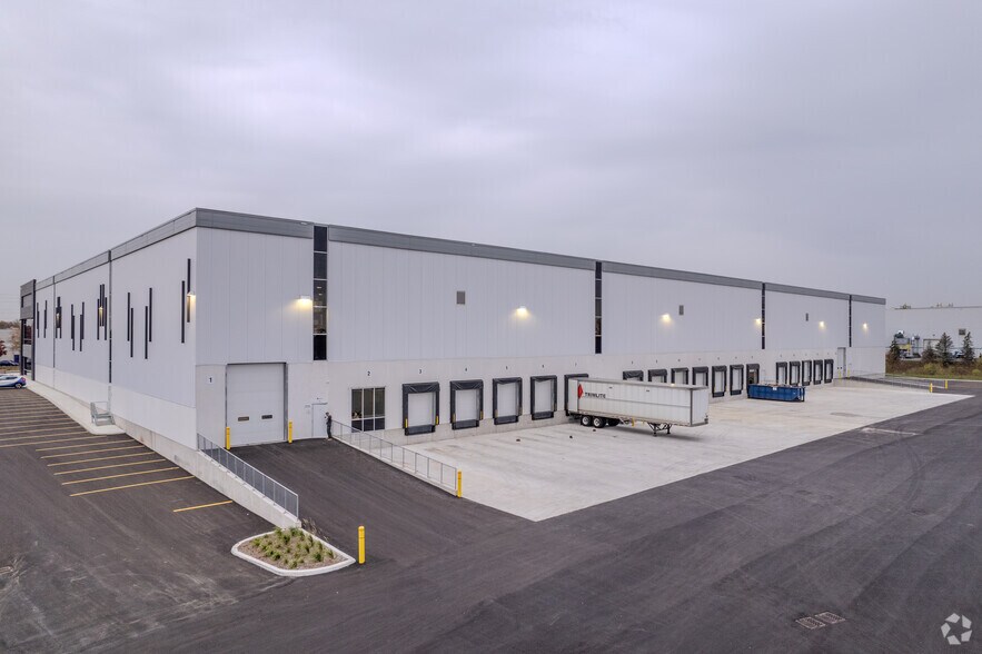 More Photos Of 4385 Mainway, Burlington Warehouse For Lease