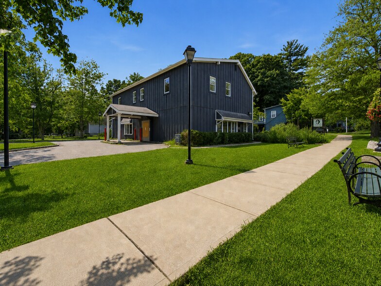More Photos Of 56 Westchester Ave, Pound Ridge Freestanding For Lease