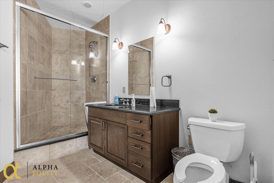 More Photos Of 189 S Orange Ave, Orlando Office Residential For Sale