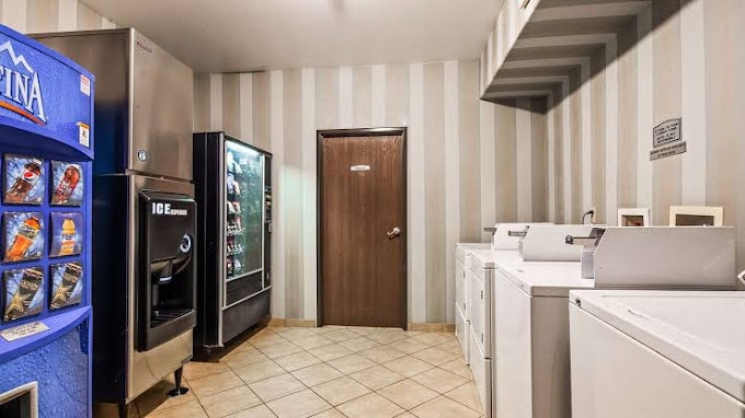 More Photos Of 1562 E Main St, Brawley Hotel For Sale