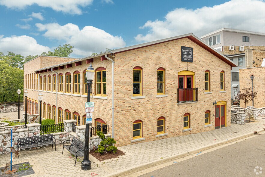 More Photos Of 212 E Grand River Ave, Lansing Office For Lease