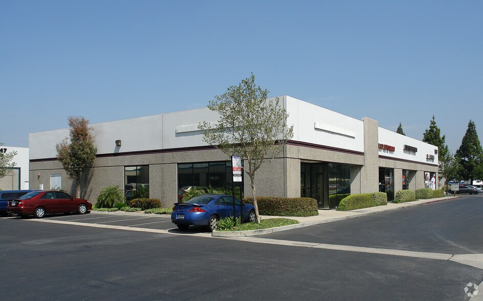 More Photos Of 1241 N Lakeview Ave, Anaheim Unknown For Lease