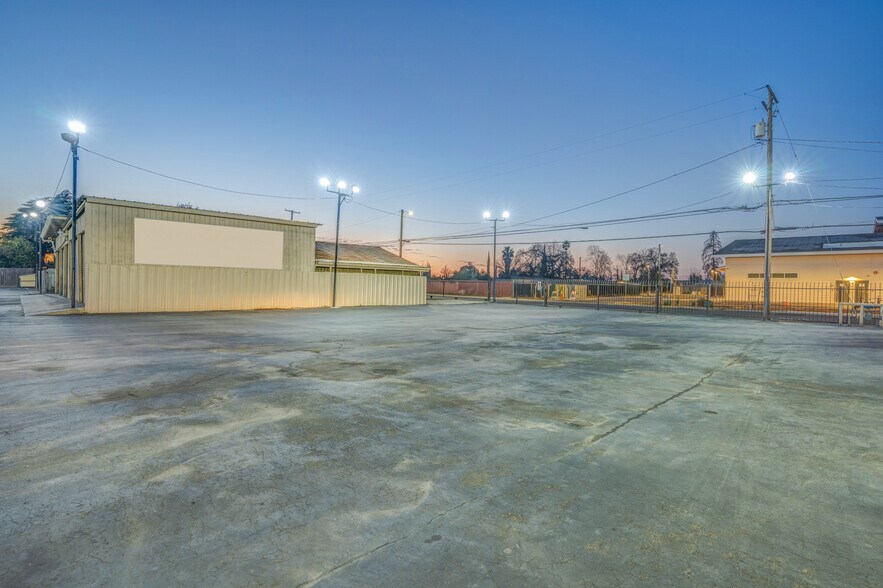 More Photos Of 854 Crows Landing Rd, Modesto Auto Dealership For Sale