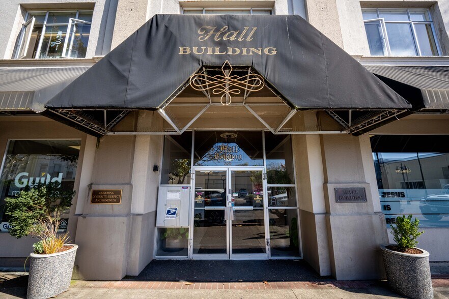 More Photos Of 340 Central Ave, Coos Bay Medical For Sale