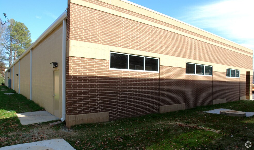 More Photos Of 1511 Gunbarrel Rd, Chattanooga Office For Lease
