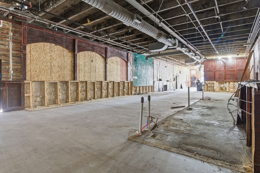 More Photos Of 823 Woodland St, Nashville Freestanding For Lease