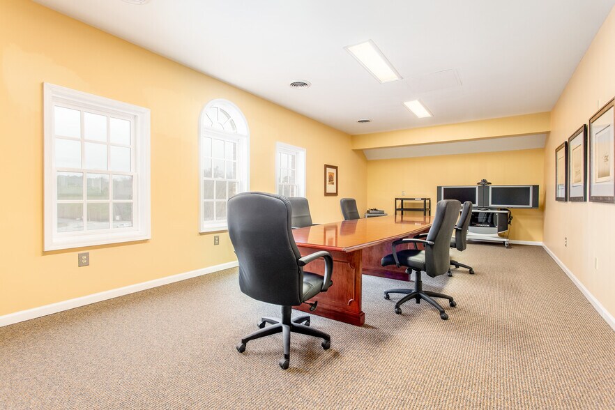 More Photos Of 102 Stonebridge Blvd, Bremen Bank For Sale