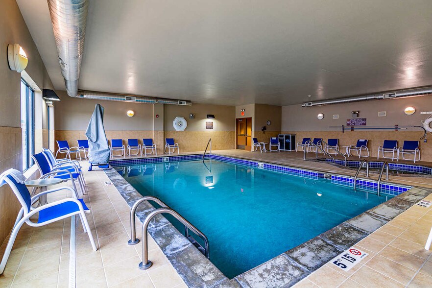 More Photos Of 3420 S Broadway, Minot Hotel For Sale