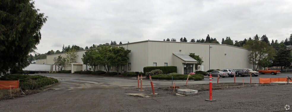 More Photos Of 1810 W 39th St, Vancouver Manufacturing For Sale